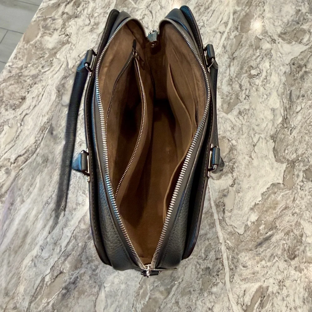 Louis Vuitton Elegant Black Briefcase